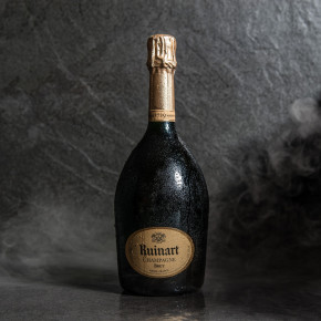 " R " Ruinart : bottle...