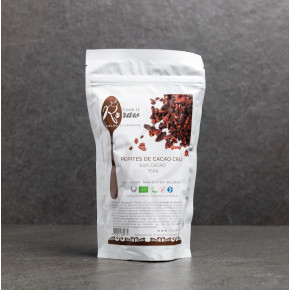 Raw cocoa chips