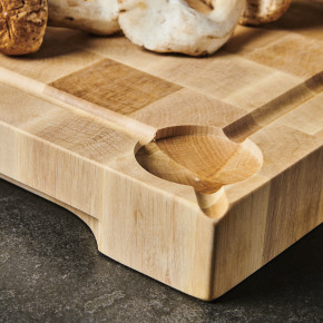 Wooden cutting board