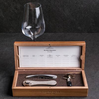 De belles idées cadeaux autour du vin @latelierduvin ✨

Retrouvez tous nos coffrets sur notre site et en boutique à Aix ! 

#autourduvin #wine #wine #vinfrancais #ouvrebouteille #tirebouchon #champagne #articleduvin #ideecadeau #ideescadeaux #giftideas #giftidea #cadeaunoel #ideecadeauhomme #ideecadeaucouple #artdevivre #coffretcadeau